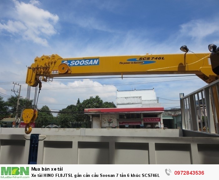 Xe tải HINO FL8JTSL gắn cần cẩu Soosan 7 tấn 6 khúc SCS746L