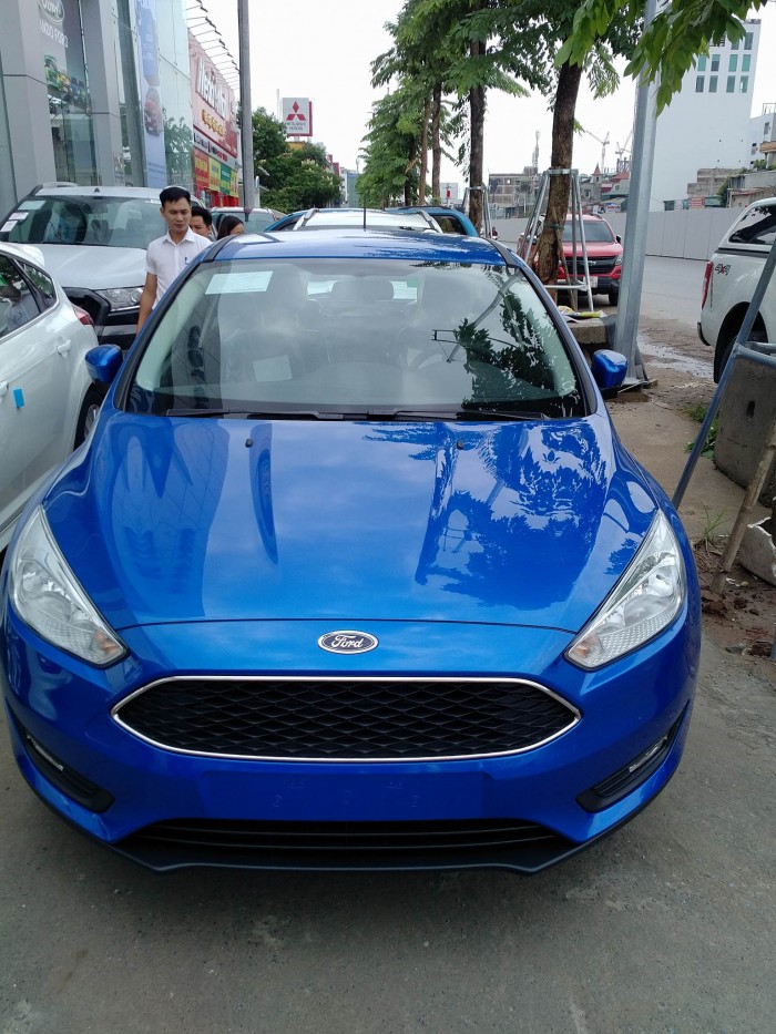 Bán Ford Focus đời 2018,  giá tham khảo 570t hỗ trợ trả góp đến 80%