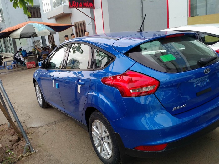 Bán Ford Focus đời 2018,  giá tham khảo 570t hỗ trợ trả góp đến 80%