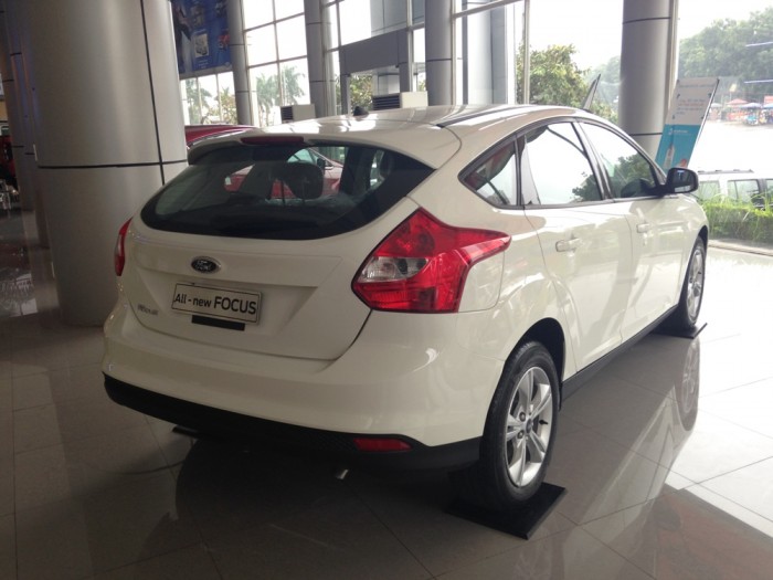 Bán Ford Focus đời 2018,  giá tham khảo 570t hỗ trợ trả góp đến 80%