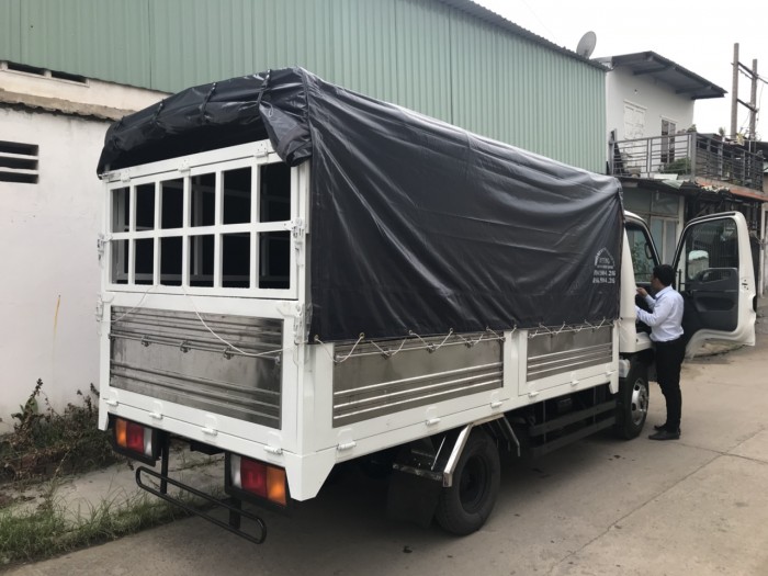Xe tải Hyundai Thành công N250 2.4 tấn vào thành phố