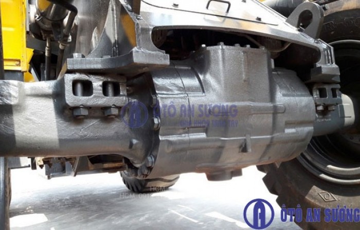Xe tải Faw 4 chân 17t9 hỗ trợ 90% khuyến mãi 5 chỉ vàng