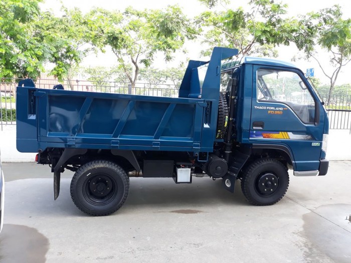 Bán xe ben thaco forland FD250, xe ben 2.5 tấn chạy trong thành phố