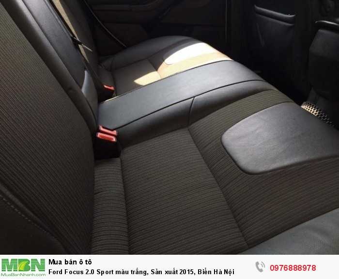 Ford Focus 2.0 Sport màu trắng, Sản xuất 2015, Biển Hà Nội