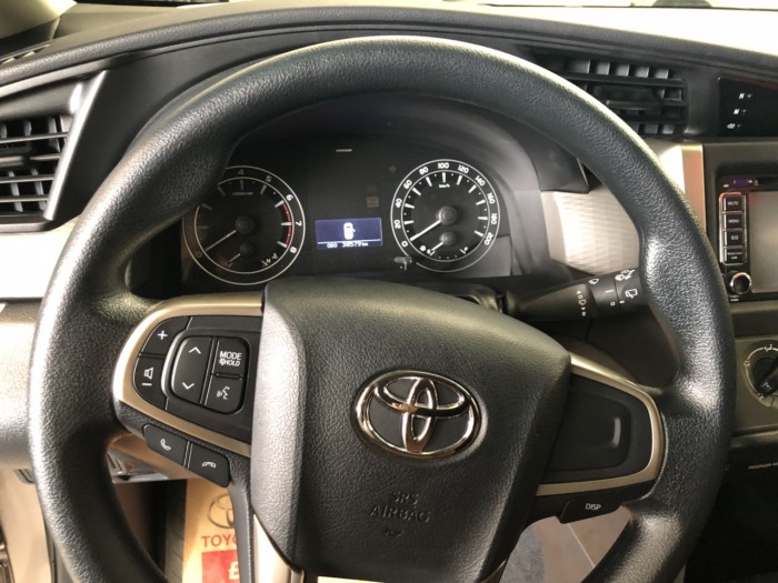 Cần bán Innova 2016 form 2017 xe cũ giá tốt ưu đãi, có trả góp