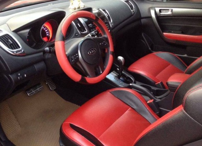 Mình cần bán gấp Kia Cerato  hai cữa thể thao sx 2010 đỏ cực đẹp