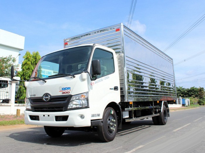 HINO tải thùng kín XZU650