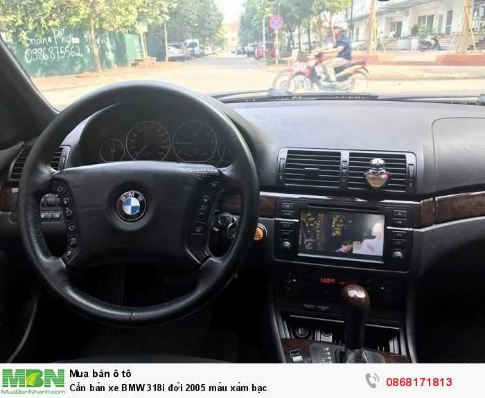 Cần bán xe BMW 318i đời 2005 màu xám bạc