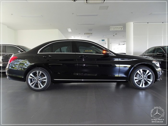 Mercedes Benz C250 2018 - Màu Mới - Sang Trọng