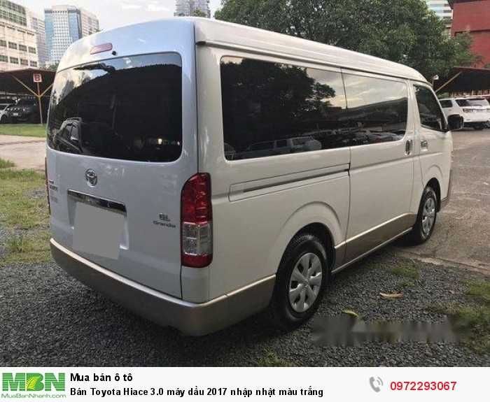 Bán Toyota Hiace 3.0 máy dầu 2017 nhập nhật màu trắng