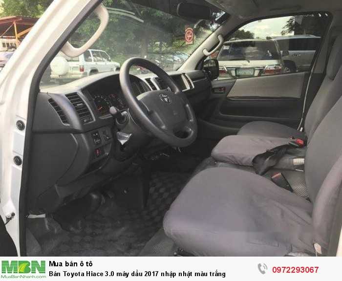 Bán Toyota Hiace 3.0 máy dầu 2017 nhập nhật màu trắng
