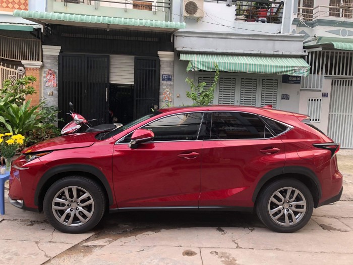 Bán xe Lexus NX200t 2015, màu đỏ
