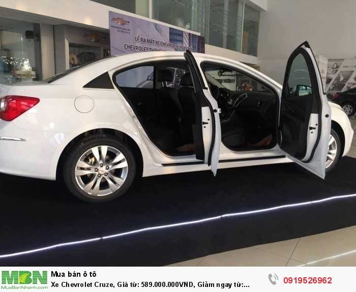 Xe Chevrolet Cruze