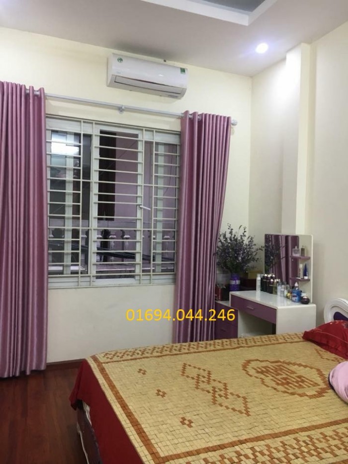 Bán nhà phố Hồ Đắc Di,mới đẹp ,2 mặt thoáng,view hồ DT 43m2