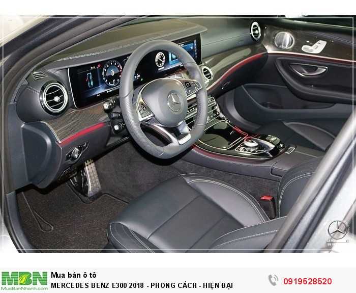 Mercedes Benz E300 Đen 2018 - Phong Cách - Hiện Đại