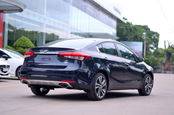 Kia cerato 2018, giá tốt, có xe ngay