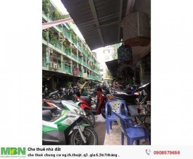 Cho thuê nguyên căn lầu 2 chung cư Nguyễn Thiện Thuật, p1, Q3.