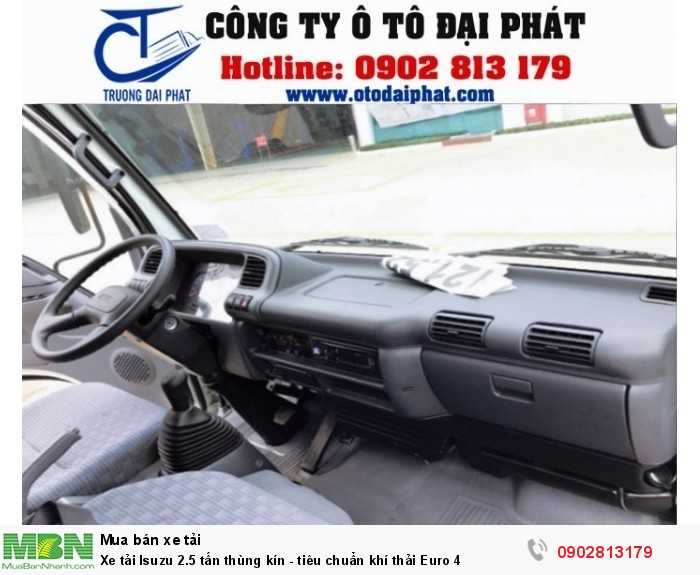 Xe tải Isuzu 2.5 tấn thùng kín - tiêu chuẩn khí thải Euro 4
