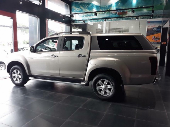 Xe bán tải ISUZU D-MAX nhập khẩu giá rẻ