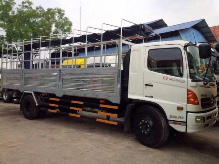 Xe  tải Hino Fc9jlsw tải 6 tấn, thùng dài 6.7m, giá ưu đãi