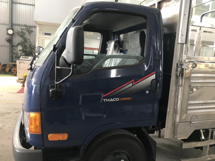 Xe tải Hyundai HD650 6.5 tấn, thùng full inox, bửng nâng