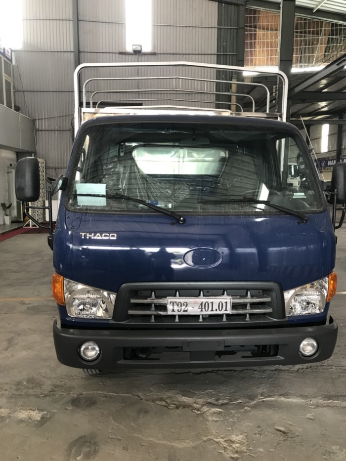 Xe tải Hyundai HD650 6.5 tấn, thùng full inox, bửng nâng