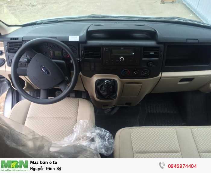 Ford Transit bản tiêu chuẩn Mid