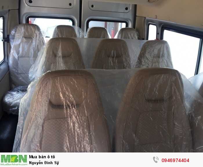 Ford Transit bản tiêu chuẩn Mid
