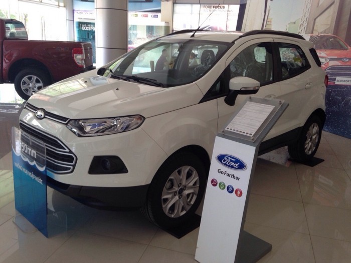 Ford Ecosport Trend AT 2018 màu trắng