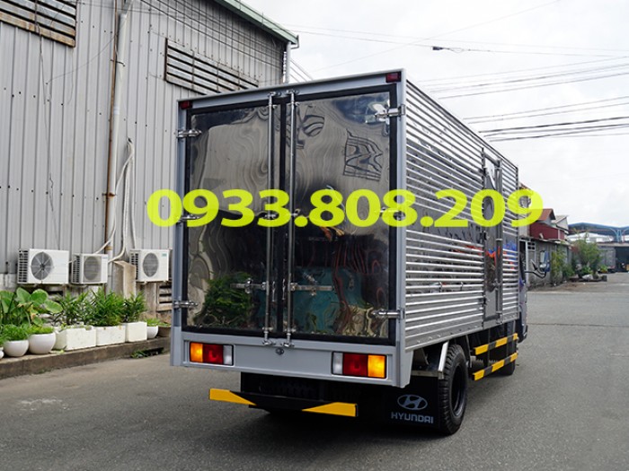 Công ty oto dothanh giới thiệu xe tai iz49 2t2 thung kin,hỗ trợ vay đến 90% — xe có sẵn giao liền.