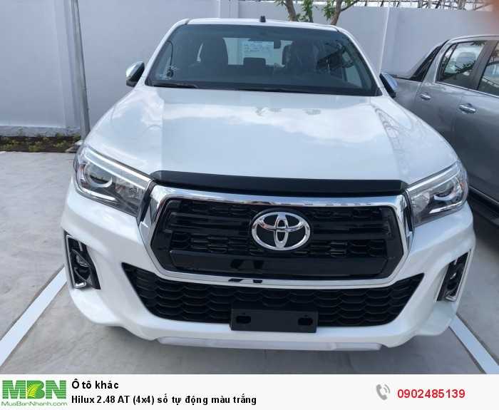 Hilux 2.48 AT (4x4) số tự động màu trắng