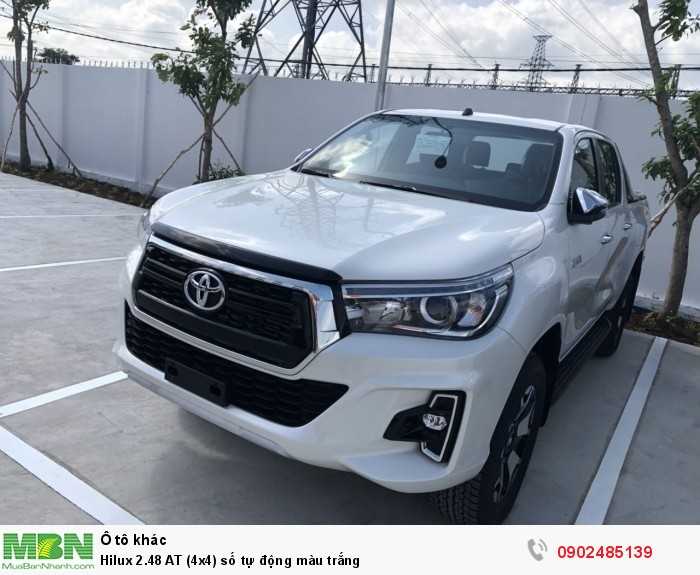 Hilux 2.48 AT (4x4) số tự động màu trắng