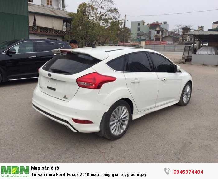 Tư vấn mua Ford Focus 2018 màu trắng giá tốt, giao ngay