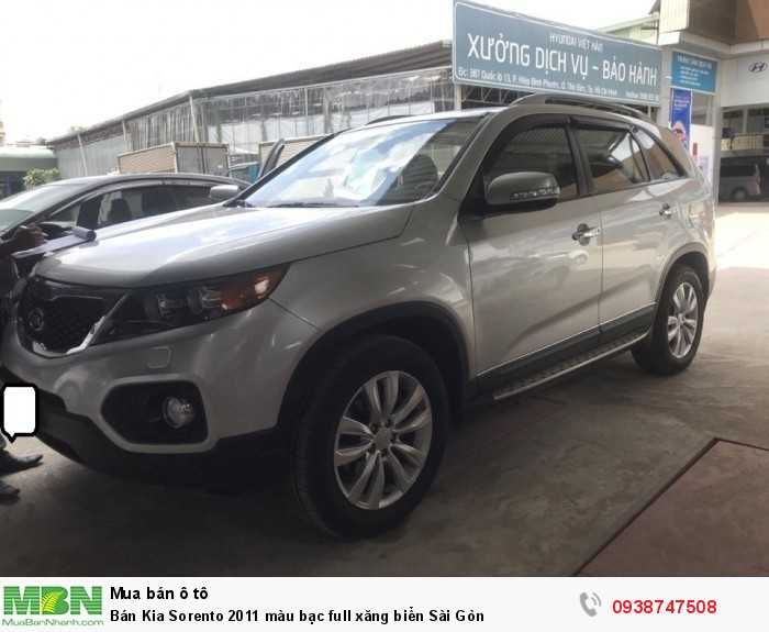 Bán Kia Sorento 2011 màu bạc full xăng biển Sài Gòn