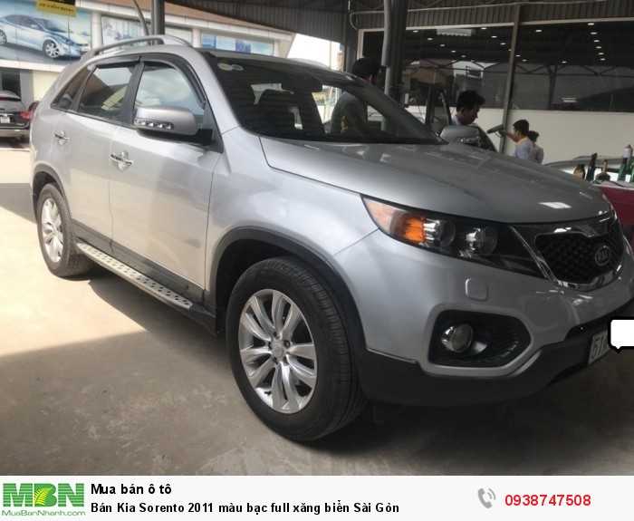 Bán Kia Sorento 2011 màu bạc full xăng biển Sài Gòn