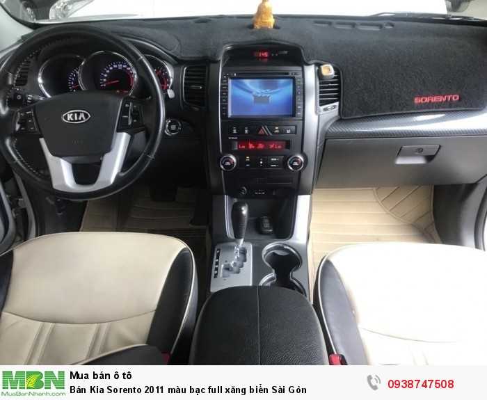 Bán Kia Sorento 2011 màu bạc full xăng biển Sài Gòn