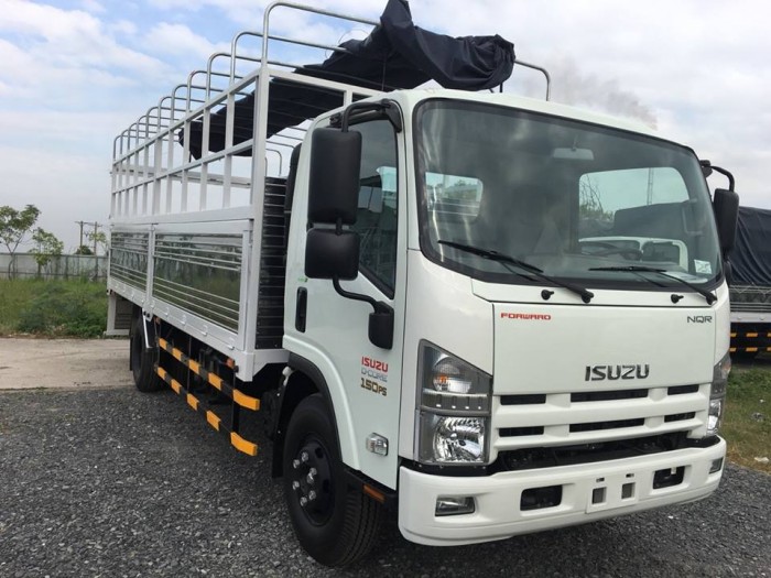 Bán xe Tặng Gà Tre, Isuzu 5 tấn Euro4 2018.