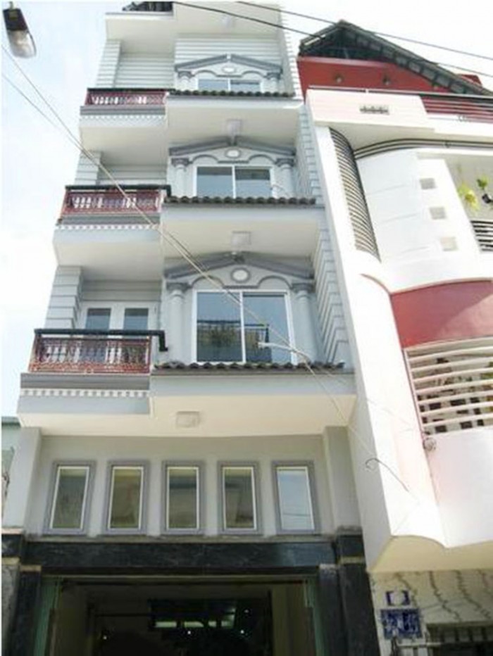 Bán nhà 5 tầng, 46m2 Giá 4,9 Tỷ Khu Nguyễn Ngọc Vũ