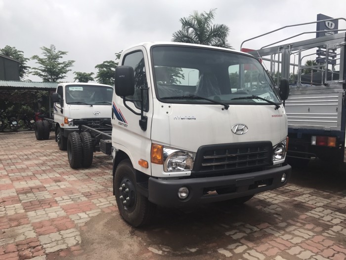 Cần bán xe Hyundai New Mighty 2017 thùng bạt xe nhập 3 cục giá ưu đãi