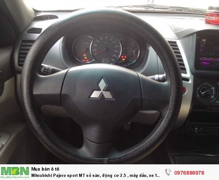Mitsubishi Pajero sport MT số sàn, động cơ 2.5 , máy dầu, xe 1 cầu, Xe Sản Xuất 2017