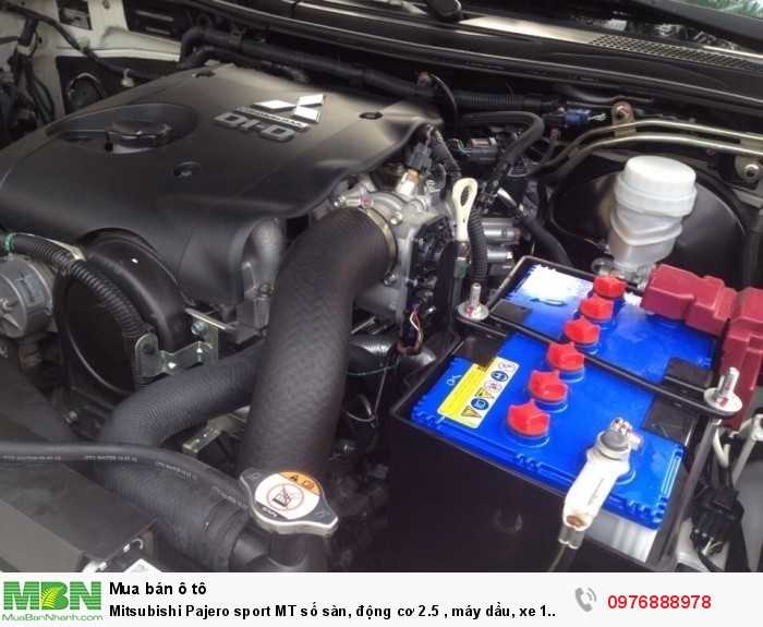 Mitsubishi Pajero sport MT số sàn, động cơ 2.5 , máy dầu, xe 1 cầu, Xe Sản Xuất 2017