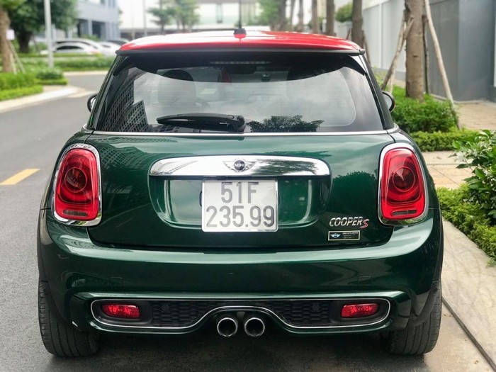 Mình cần bán Mini cooper 2015 tự động màu xanh nhập Anh.