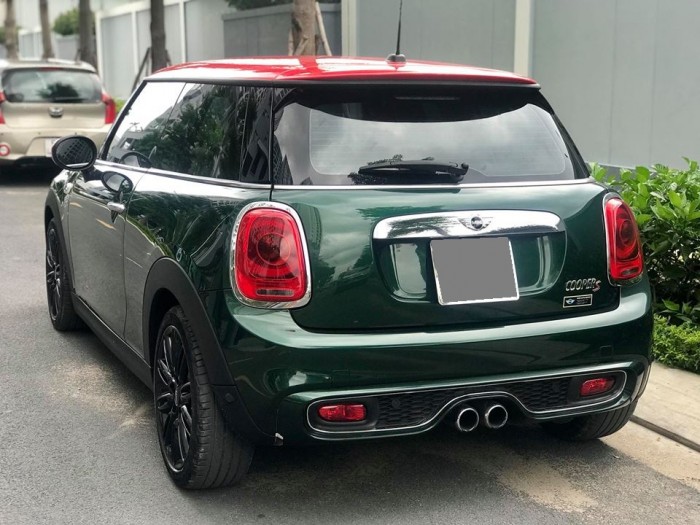 Mình cần bán Mini cooper 2015 tự động màu xanh nhập Anh.