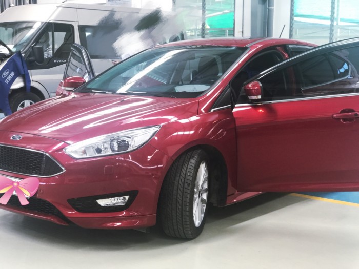 Cần bán gấp ford focus 2018 mới mua 6 tháng