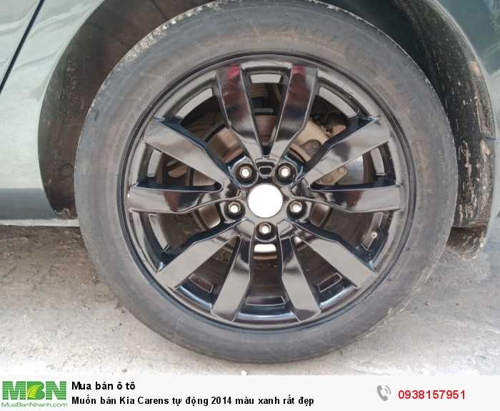 Muốn bán Kia Carens tự động 2014 màu xanh rất đẹp