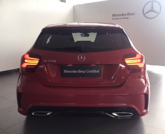 Bán Mercedes-Benz A250 cũ 2019, xe lướt 22 km..chính hãng nhập khẩu
