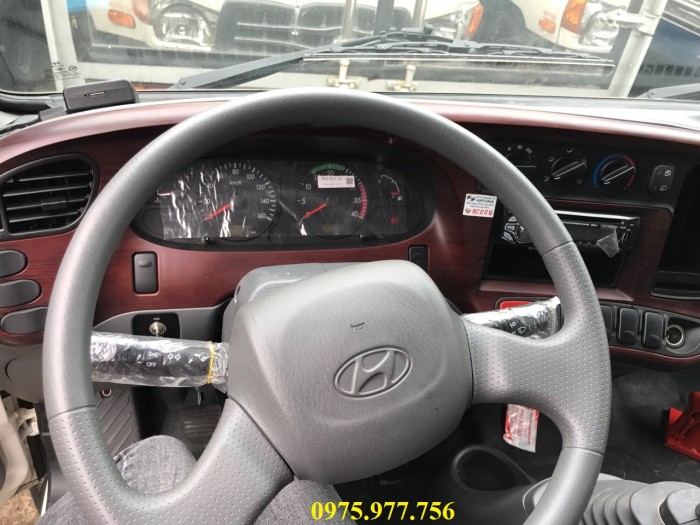 Cần bán xe tải hyundai tải 6.5 tấn thùng kín xe nhập 3 cục giá ưu đãi
