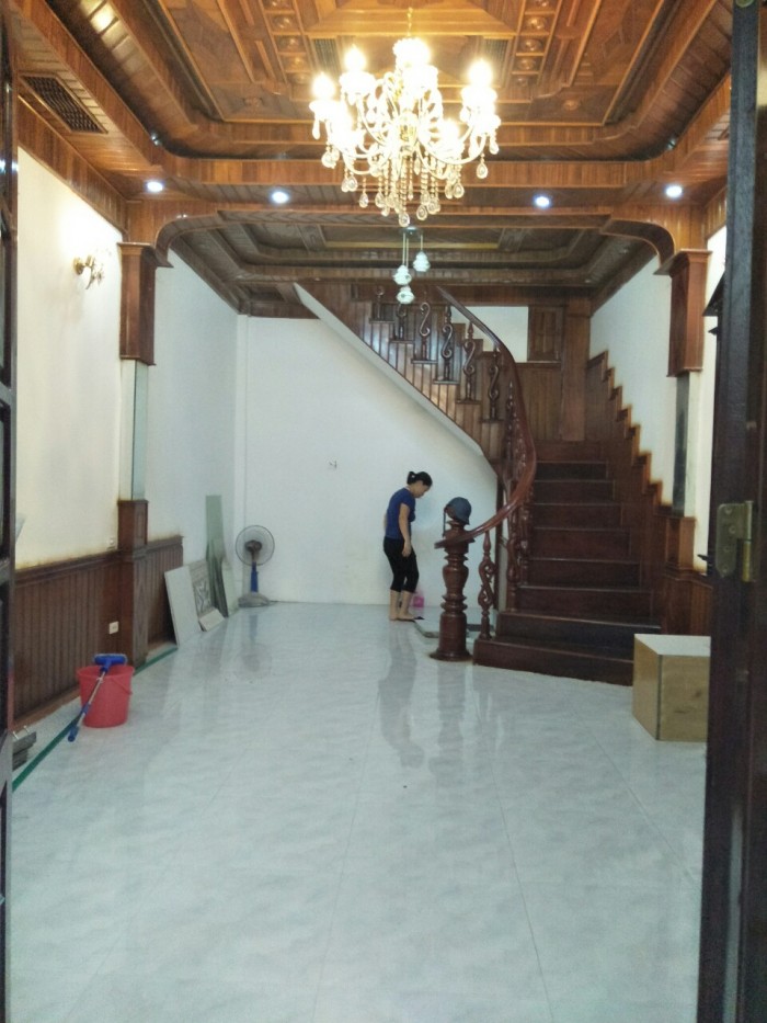 Bán nhà ngã tư Đại La Trần Đại Nghĩa, mặt tiền 4 m, 48 m2, 4 tầng, ( ốp gỗ toàn bộ nhà )