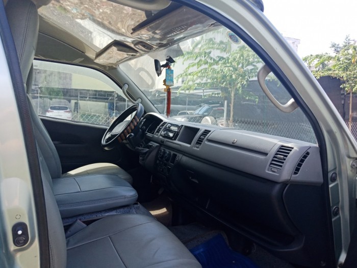 Toyota Hiace 2009 Số sàn màu xanh đẹp