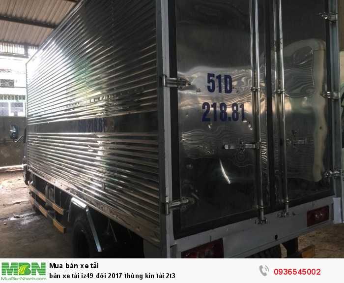 Bán xe tải iz49 đời 2017 thùng kín tải 2t3